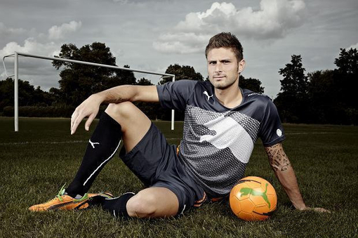 一边是近年 一边是近年