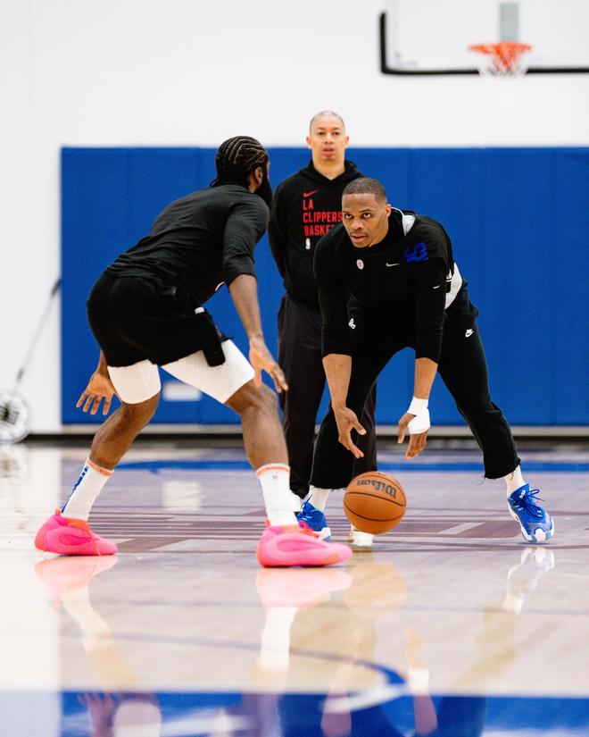 里夫斯现在 里夫斯现在